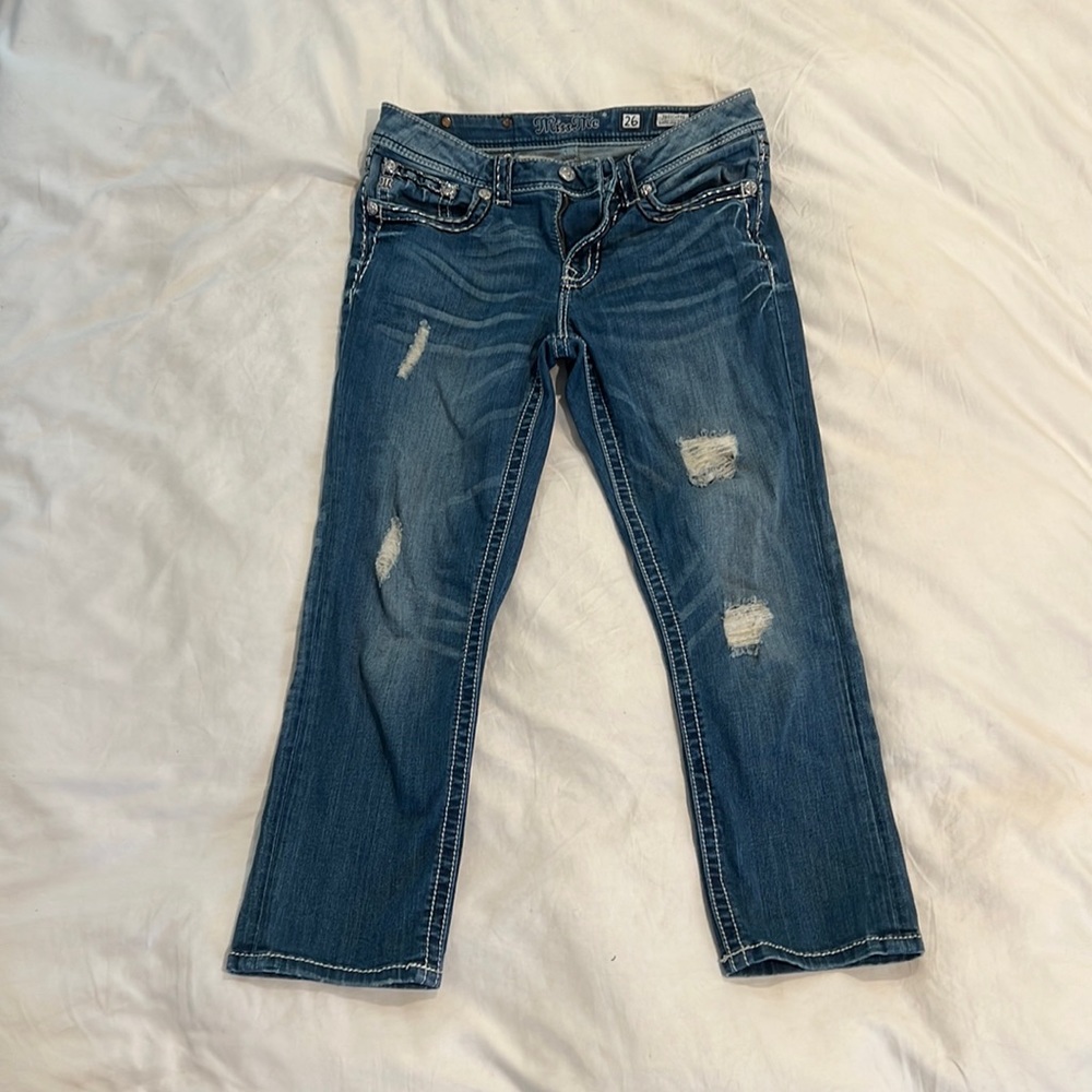 Miss Me, boyfriend capri jeans